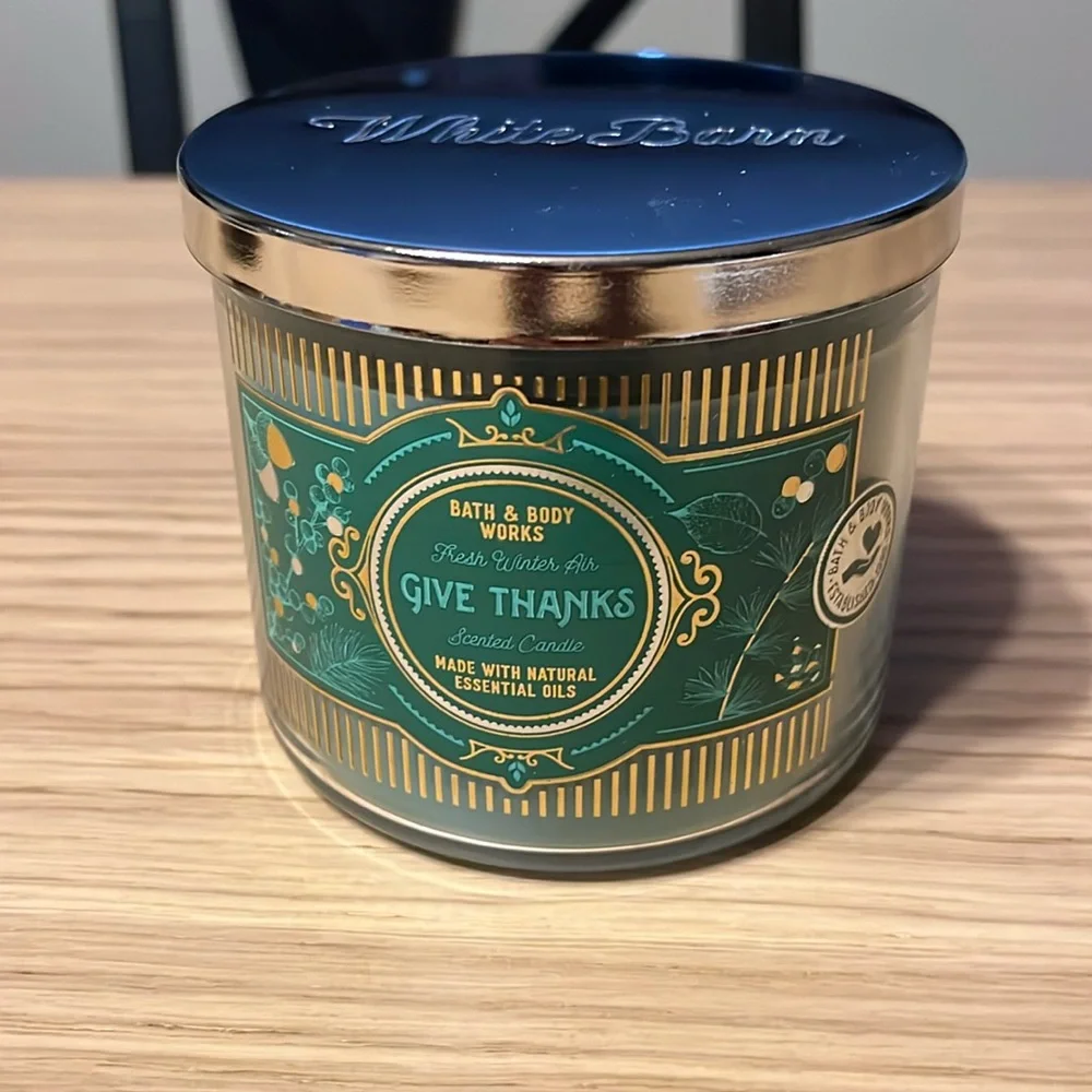 Bath & Body Works 3 Wick Candle. Fresh Winter Air. Give Thanks.
